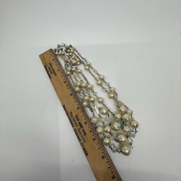 Vtg Japan Crystal and Faux Pearl Silvertone Triple Strand Necklace - Picture 13 of 16